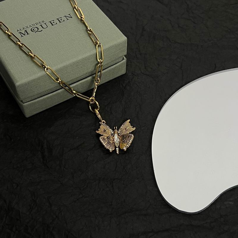 McQueen necklace 05lyx01
